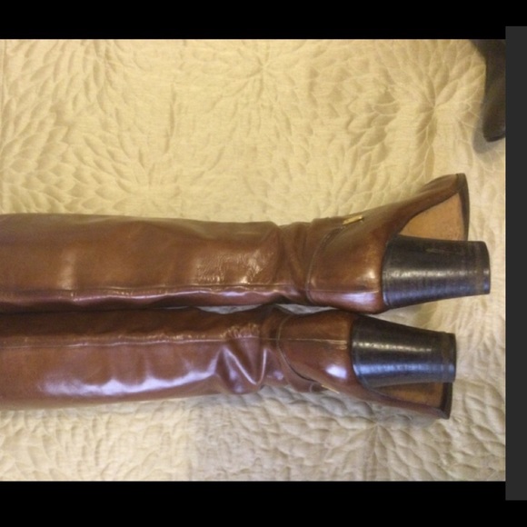 SOLD.    Salvatore Ferragamo boots size 10AA 
Cognac/brown - Picture 4 of 11